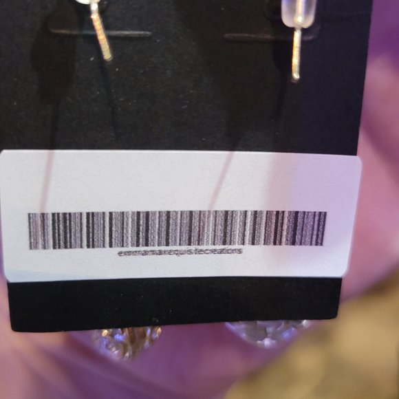 Earrings Hand crafted Heart with glow in the dark beads. - Picture 5 of 6